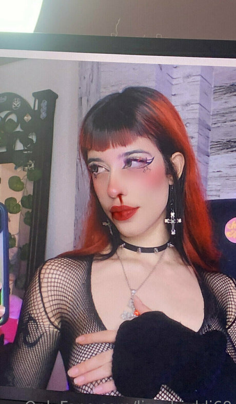 lizzybaddi69 high quality actress img