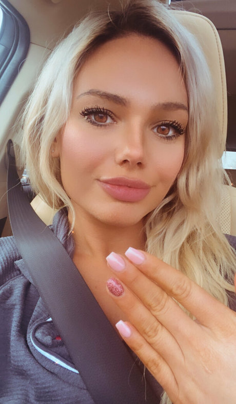 couplenexxdoor free pornstar img