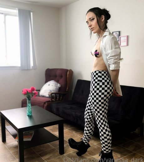 vanessa dark best actress pic