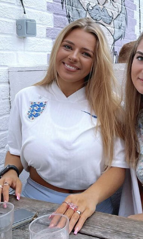 Chloe Ilsley adult model photo