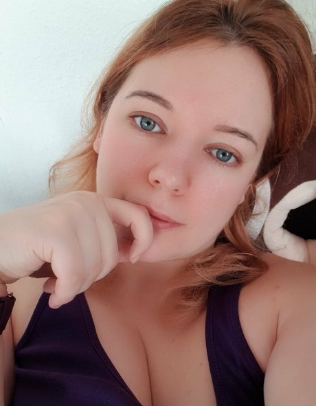 Lysande Gunaretta naked model gallery