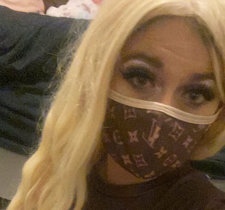 influencer girls onlyfans pornographic pics