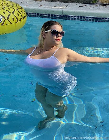 asian brunette onlyfans hot naked pic