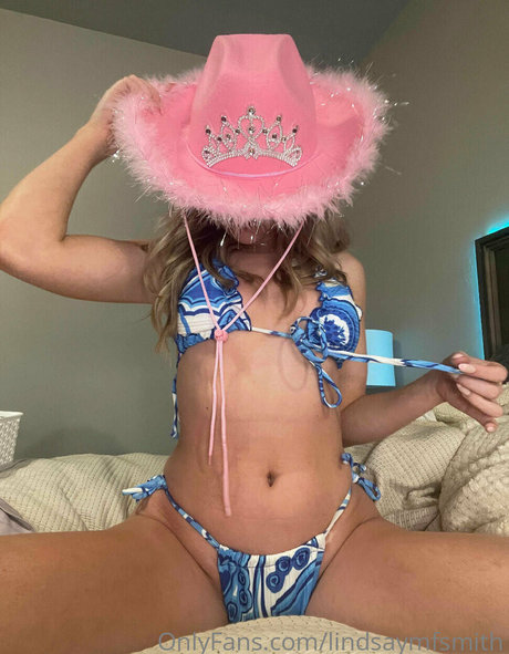 Lindsay Smith naked actress gallery