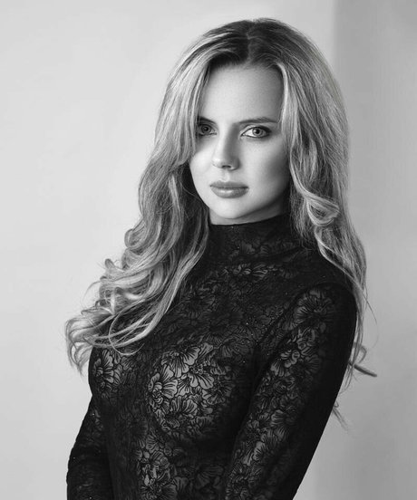 Celine VR art actress photos