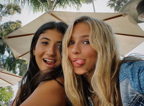 Ella Horan model pornographic pics