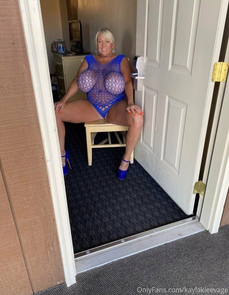 kaylakleevage model sex image