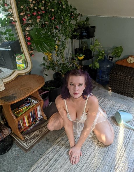 scaryahna xxx star images