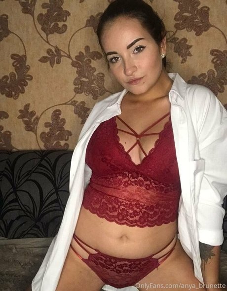 anyabrunette pornstar nice pictures