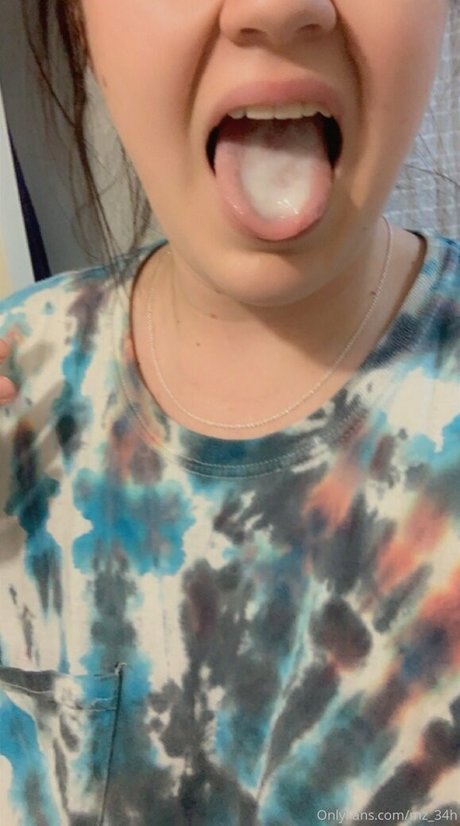 mz 34h sex actress pics