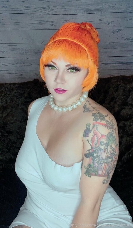 canadiancomiccutie nude pornstar picture