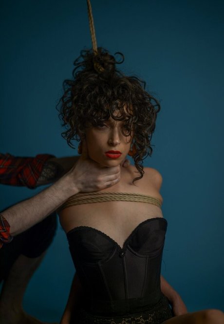 knottydevil star naked galleries