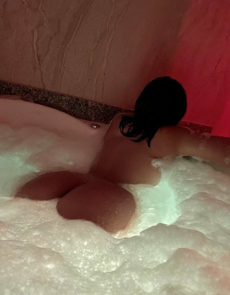 Melcampbell model top image