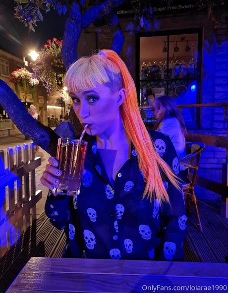 lolarae29 perfect actress photo