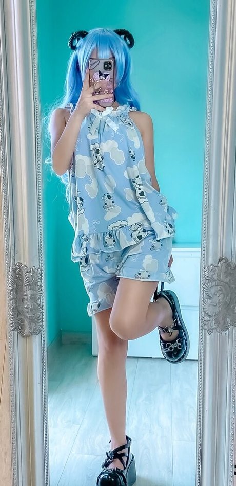 Anayami star sexy picture