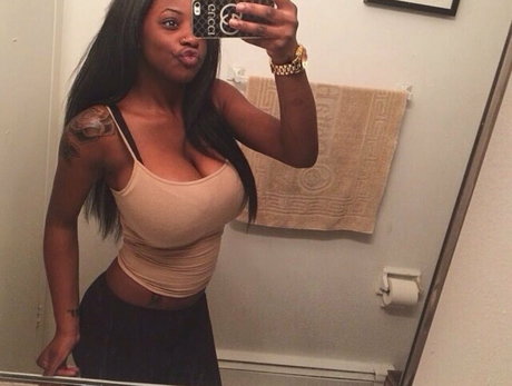 Itstaviaa free actress galleries