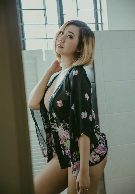 Saltie_ model art photos