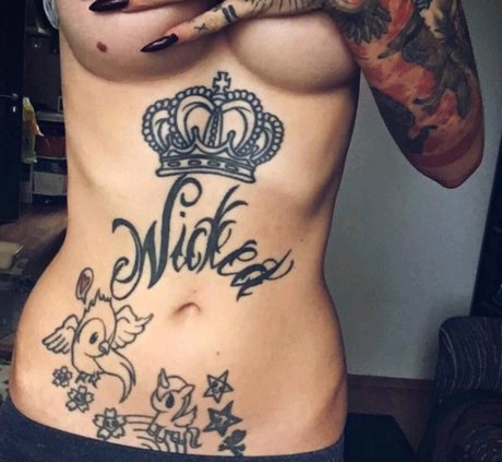 Adriana Indeana Kreckova nude actress galleries