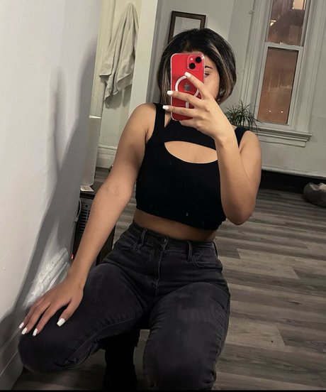 Little Grapefruit erotic star img