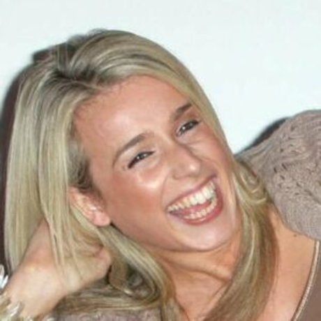 Lara Lewington beautiful actress img