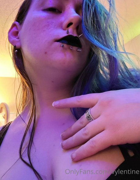 vylentine porn model img