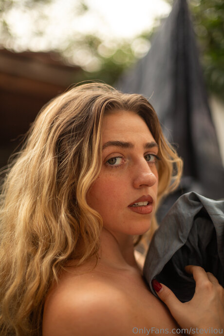 striptease onlyfans beautiful xxx photo