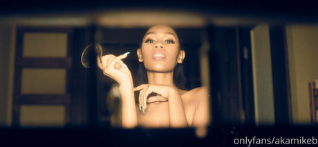 cum selfie onlyfans beautiful naked picture