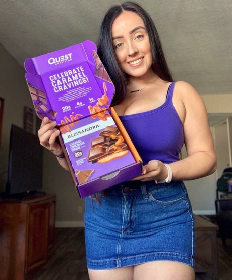 Alissandra Segura model sex photos