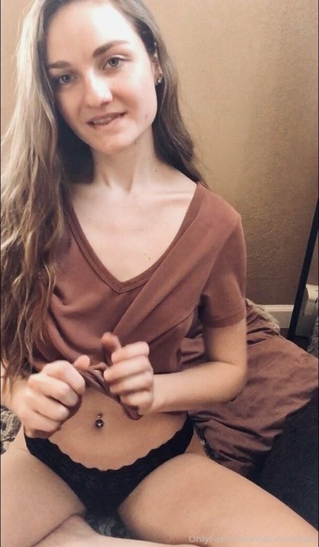 mountinmadi pornstar erotic photos