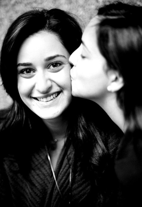 Amina Khalil adult actress picture