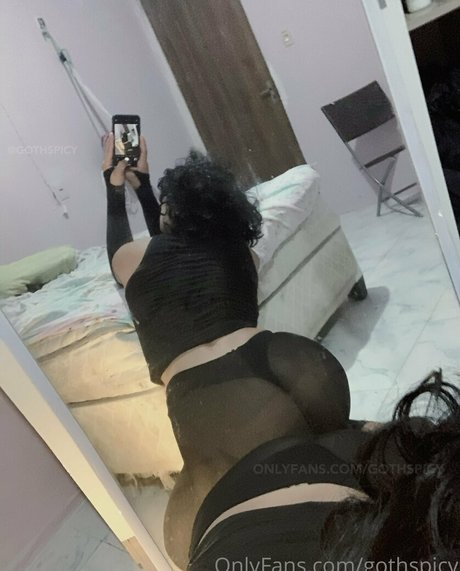 gothspicy pretty model photos