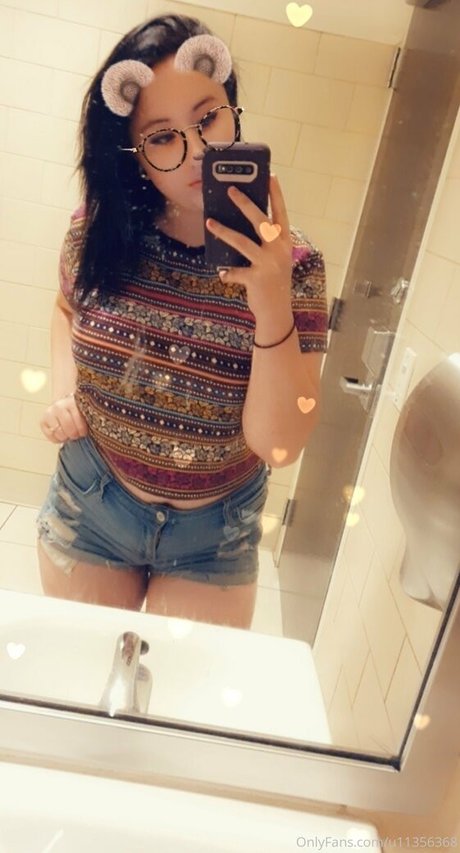 gothickitti top pornstar photos