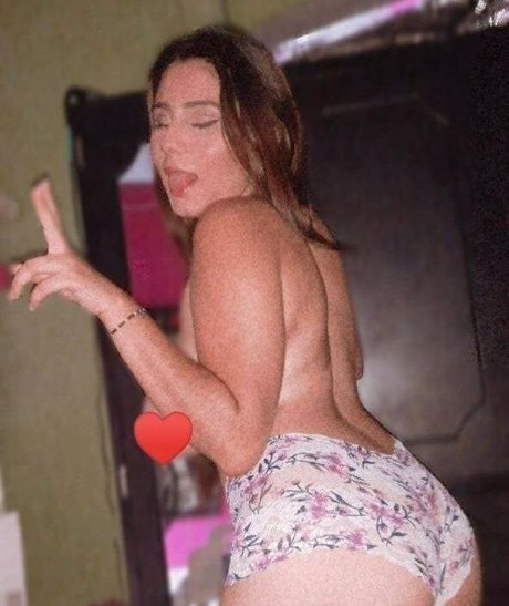 Wendy Yineth model hd pic