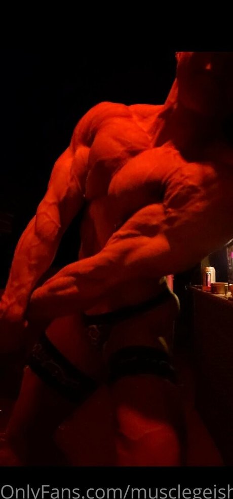 Angela Yeo model top galleries