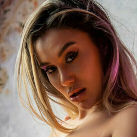 Sustotheanne model xxx pics