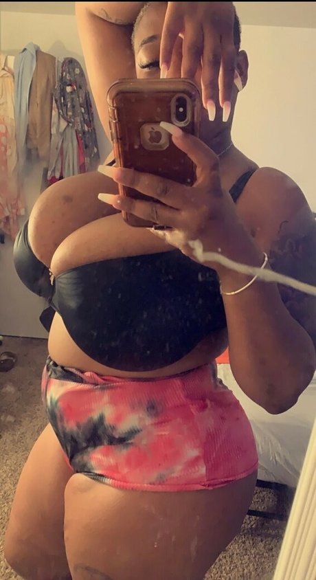 ChellMzDonald pornographic model pics