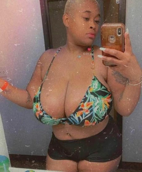 ChellMzDonald xxx actress pictures