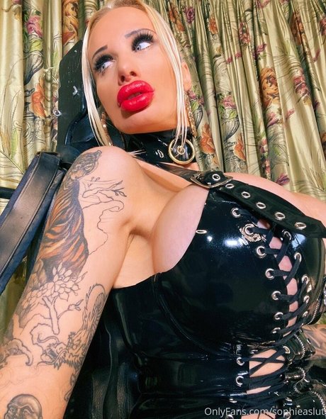 sophieaslut top star pictures