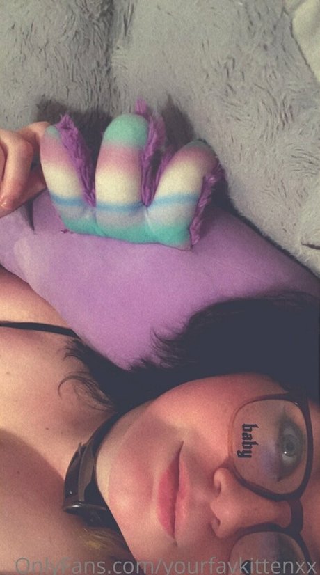 yourfavkittenxx hd star image