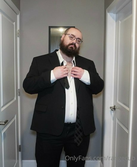 rangecub erotic model photos