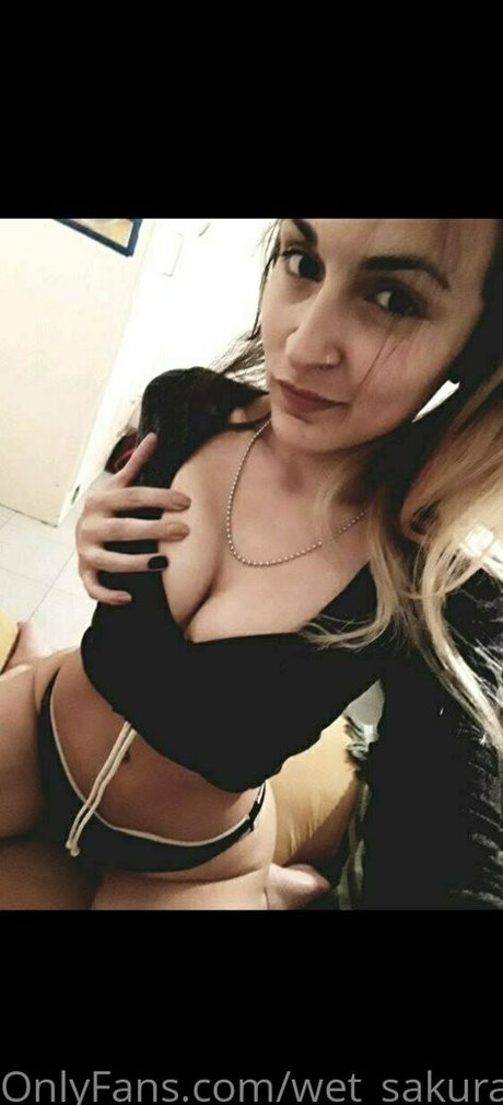 wet sakura pornstar sexy pictures