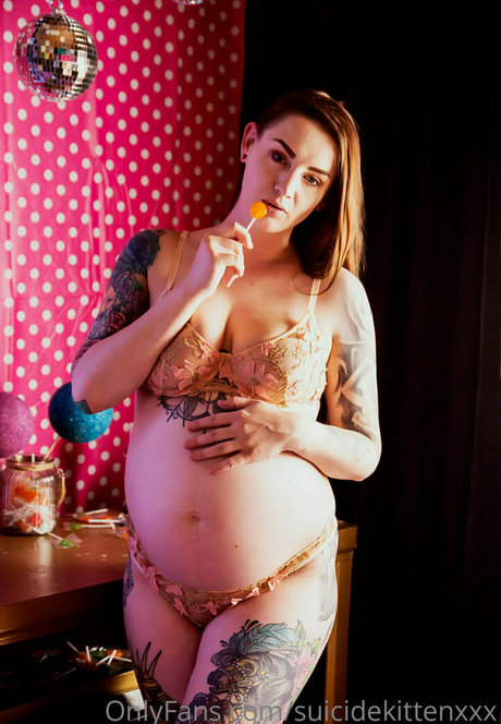 suicidekittenxxx pornstar nice picture