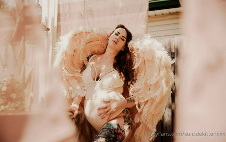 suicidekittenxxx beautiful actress pictures