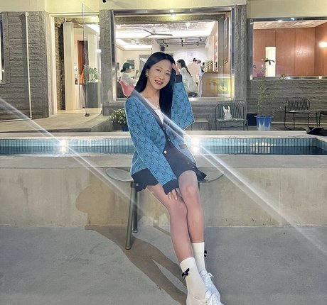 shemale handjob onlyfans hot porn picture