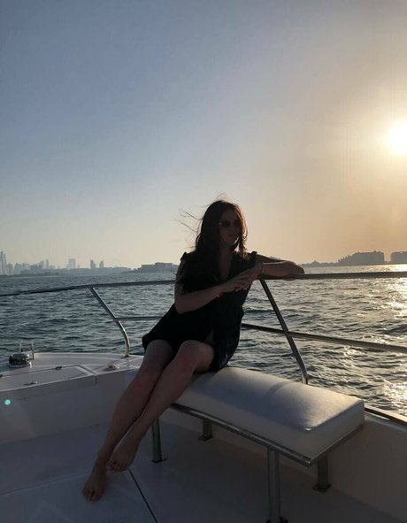 yanamulberry exclusive pornstar pics