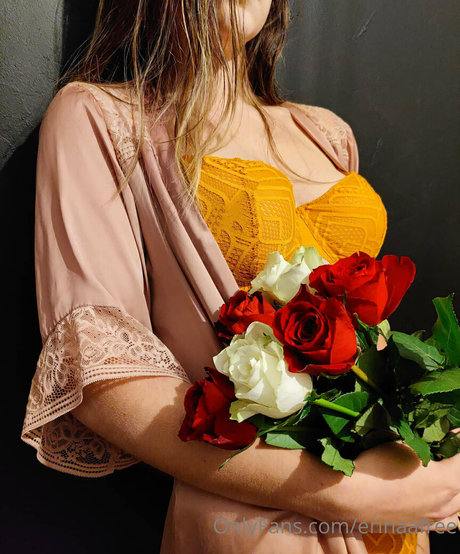 curvy muscle onlyfans nice pictures