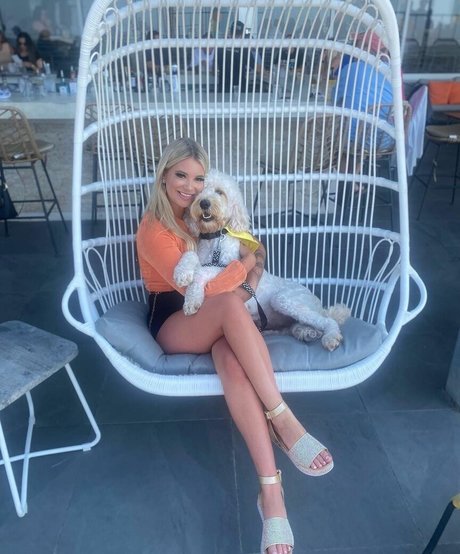 Avery Trail naked pornstar picture