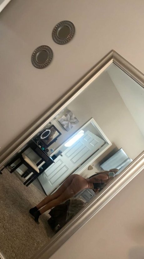 Avery Trail perfect pornstar pic