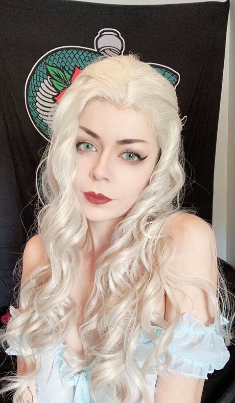 funeralsenpai free actress gallery