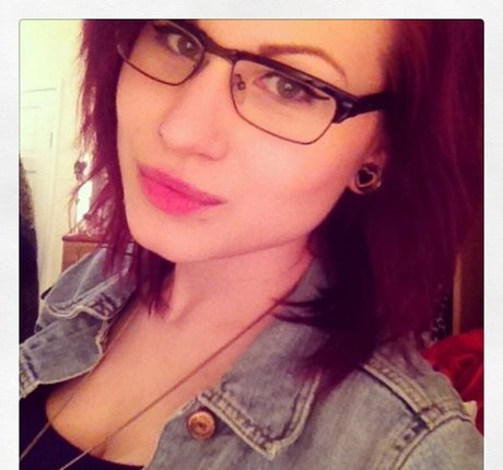 Honey And Sulphur porn star galleries